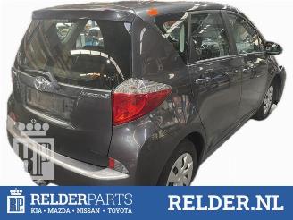 Toyota Verso S Verso S, MPV, 2010 / 2016 1.33 16V Dual VVT-I picture 6