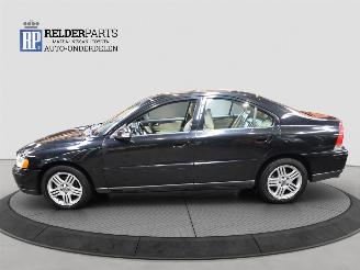 Volvo S-60 2.4 D5  20V picture 2