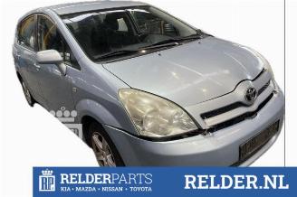 Vrakbiler auto Toyota Corolla-verso Corolla Verso (R10/11), MPV, 2004 / 2009 1.8 16V VVT-i 2006/8