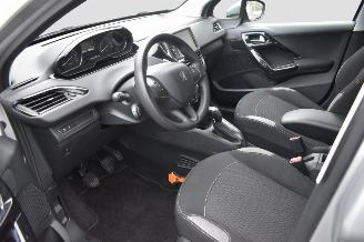 Peugeot 208 1.2 VVTI picture 9