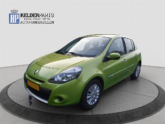 uszkodzony samochody osobowe Renault Clio 1.2 16V 2009/7