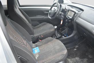 Peugeot 108 1.2 VTI     ONLY FOR PARTS picture 13