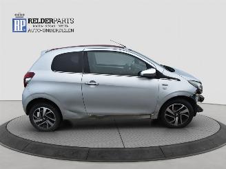 Peugeot 108 1.2 VTI     ONLY FOR PARTS picture 6