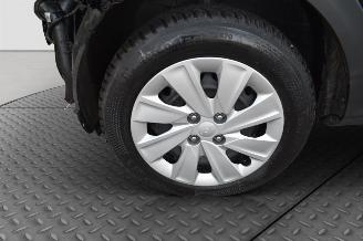 Kia Stonic 1.0 T-GDI HYBRIDE    7.910 KM picture 18