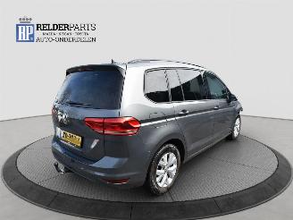 Volkswagen Touran 1.5 TSI picture 5