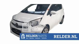 demontáž osobní automobily Toyota Verso S Verso S, MPV, 2010 / 2016 1.33 16V Dual VVT-I 2012/7