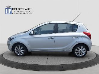 Hyundai I-20 1.4 16V  AUTOMAAT picture 2