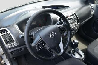 Hyundai I-20 1.4 16V  AUTOMAAT picture 10