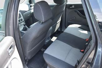 Ford Focus 1.6 16V picture 12