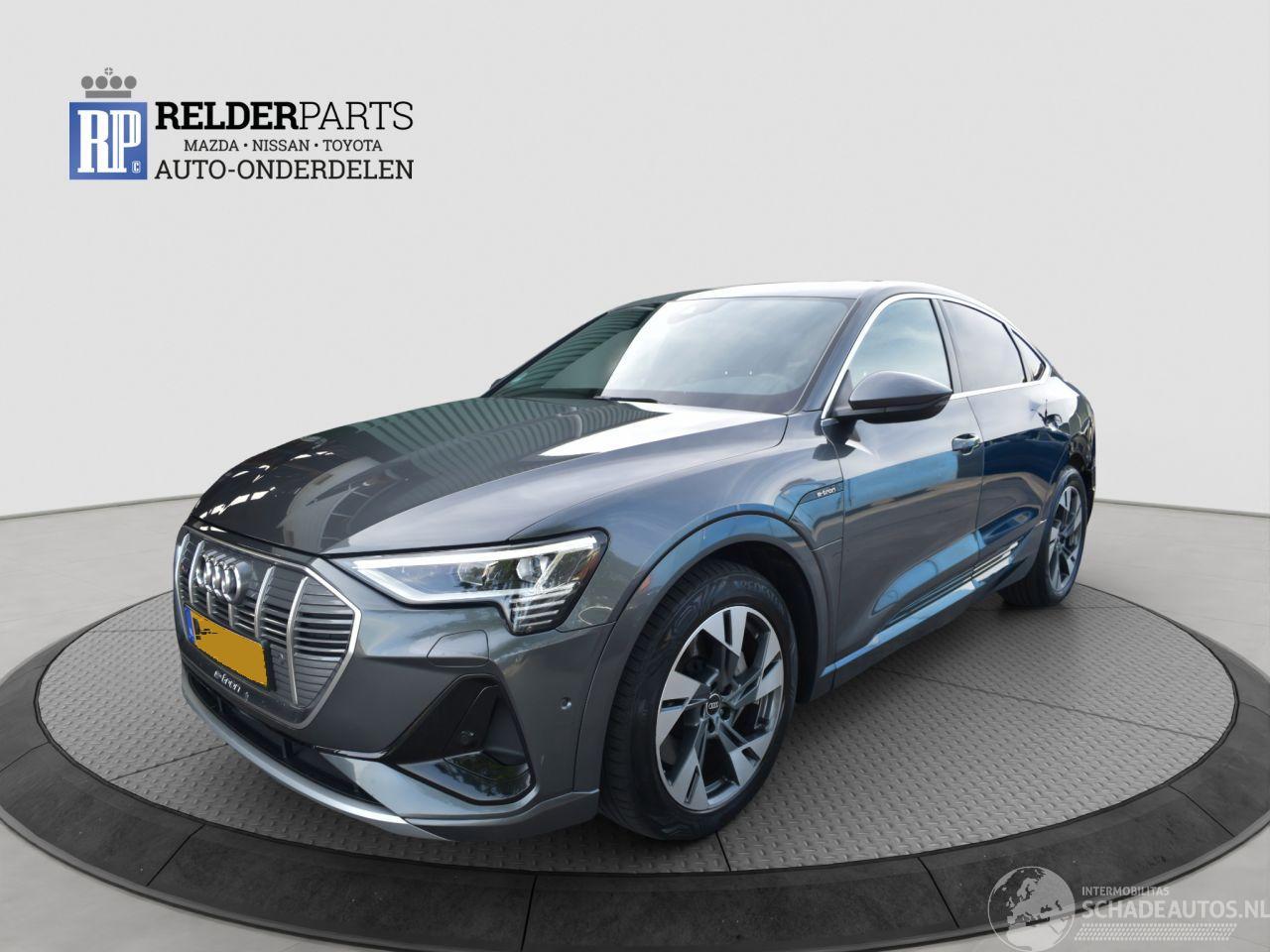 Audi E-tron 55 QUATRO SPORTBACK 300 KW , MET ONDERDELEN