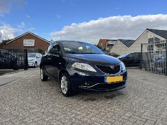 škoda osobní automobily Lancia Ypsilon 0.9 TwinAir Opening Edition AUTOMAAT !! 2016/9