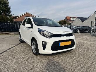 krockskadad bil auto Kia Picanto 1.0 DPi ComfortLine  23.620 KM !! 2023/9