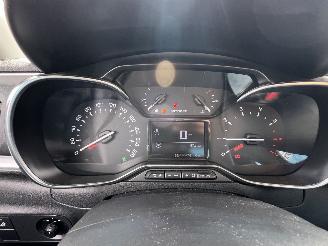 Citroën C3 1.2 PureTech S&S Shine picture 17
