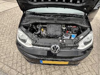 Volkswagen Up! 1.0 BMT move up! picture 11