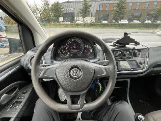 Volkswagen Up! 1.0 BMT move up! picture 9