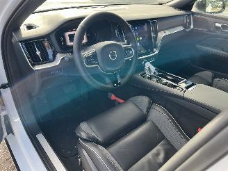 Volvo V-60 2.0 T6 Plug-in hybrid AWD Plus Dark picture 15