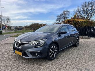 Auto incidentate Renault Mégane 1.3 TCe Bose  114.276 KM !! 2018/8
