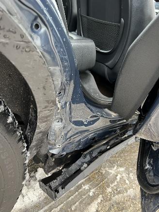 BMW X1 XDRIVE20I AUT LEDER picture 31