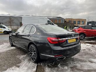 BMW 7-serie 740i High Executive Pano Waterschade picture 5