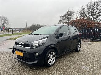 skadebil auto Kia Picanto 1.0 DPi ComfortLine 23.600 km !! 2024/6