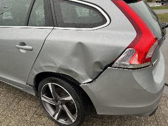 Volvo V-60 1.5 T3 R-Design picture 10