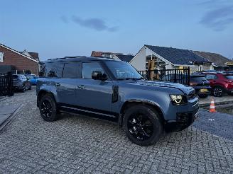 Land Rover Defender 2.0 P400e 110 X-Dynamic picture 3