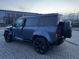 Land Rover Defender 2.0 P400e 110 X-Dynamic picture 10