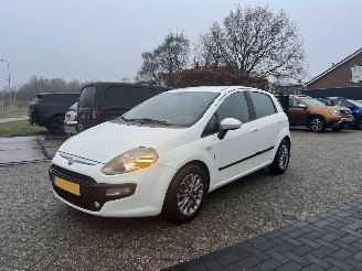 Unfallwagen Fiat Punto Evo 1.3 M-jet Mylife  1st OWNER !! 2012/1