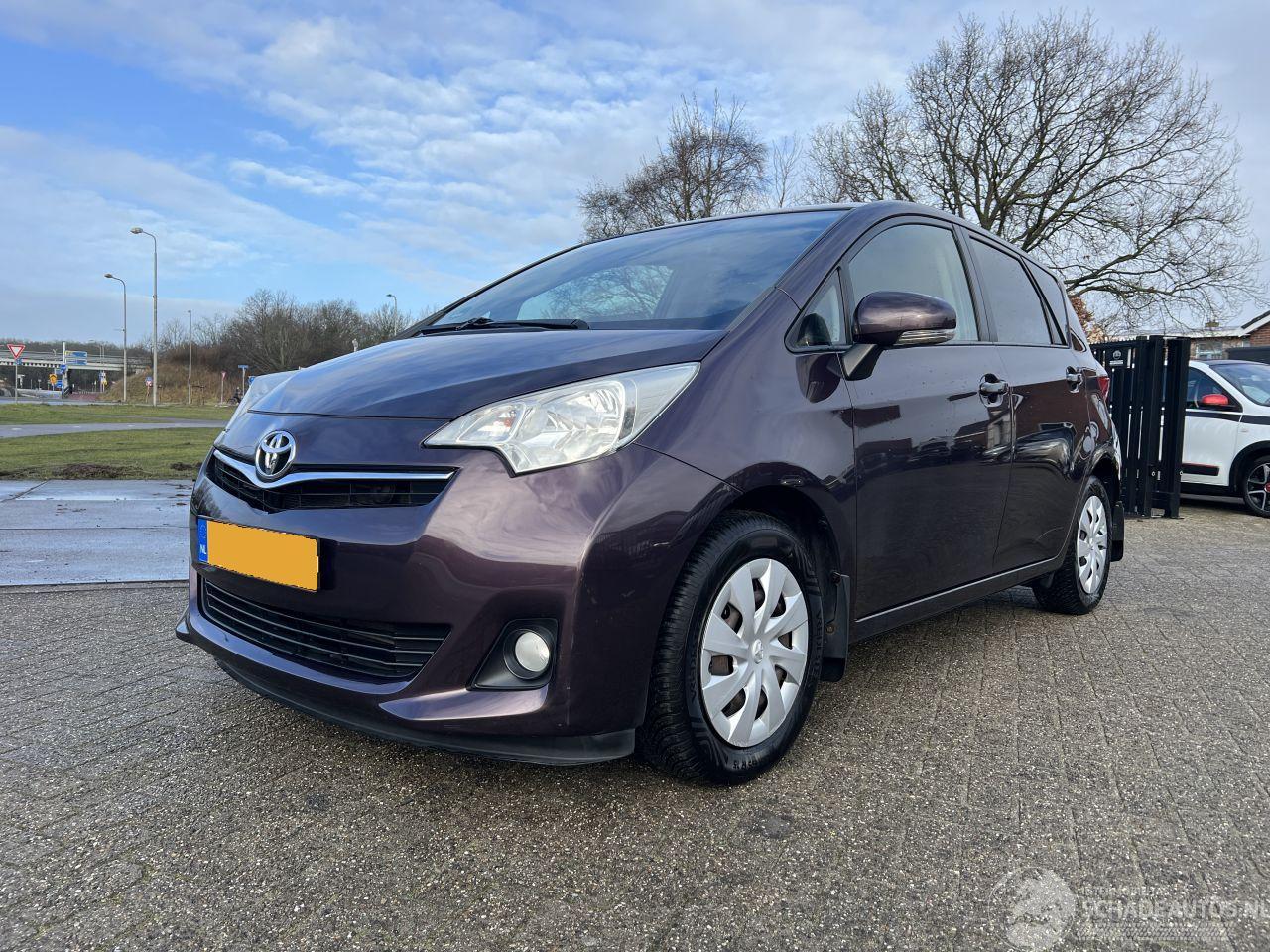 Toyota Verso 1.3 VVT-i Aspiration | 72.393 KM !!