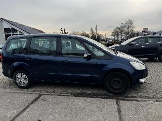 Peugeot 208 1.2 VTi Active picture 2