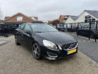 uszkodzony samochody osobowe Volvo S-60 3.0 T6 AWD Summum | HEICO !! PANO!! 2010/5