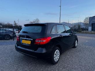 Mercedes B-klasse 180 Ambition | 55.872 KM !! 1e eigenaar! picture 9