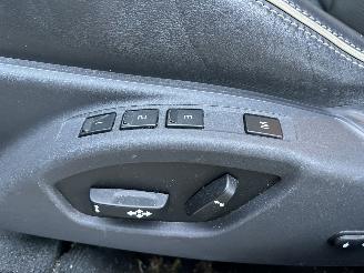 Volvo V-70 2.0 T4 Inscription Edition Pano picture 17