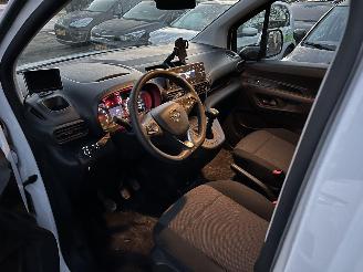 Opel Combo 1.2 Turbo L2H1 Edition | BENZINE !! picture 16