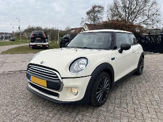 Mini One 1.2 One Business | 89.818 KM !! | AUTOMAAT !! picture 1