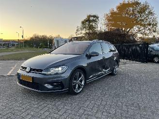 Volkswagen Golf 1.6 TDI Highline Business R picture 13