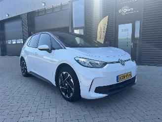 Schadeauto Volkswagen ID.3 Pure Business 52 kWh 2025/7