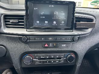 Kia Ceed 1.4 T-GDi ExecutiveLine AUTOMAAT!! picture 16