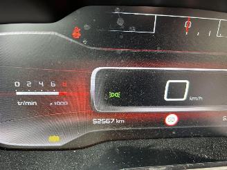 Citroën C5 Aircross 1.2 PureTech Feel | 52.567 km!! picture 14