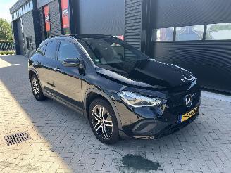 Mercedes GLA 250 e Luxury Line | 74.242 km!! Pano Memory Leder picture 1