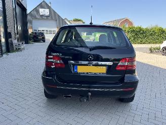 Mercedes B-klasse 150 Automaat !! apk tot maart 2027 picture 7