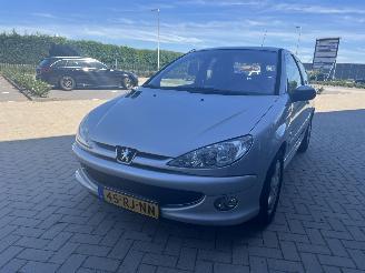 Peugeot 206 1.4-16V Quiksilver  112.818 KM!! picture 2