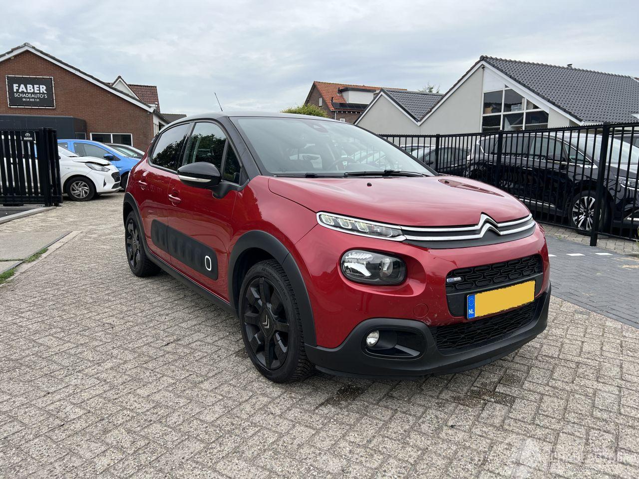 Citroën C3 1.2 PureTech Shine | 90.875 km!!