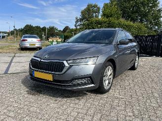 Voiture accidenté Skoda Octavia 1.0 TSI Business Edition Plus | eerste eigenaar!! 2022/8