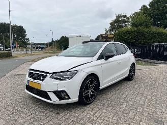 Seat Ibiza 1.0 TSI FR 33.070 KM !! 1e eigenaar nap !! picture 1