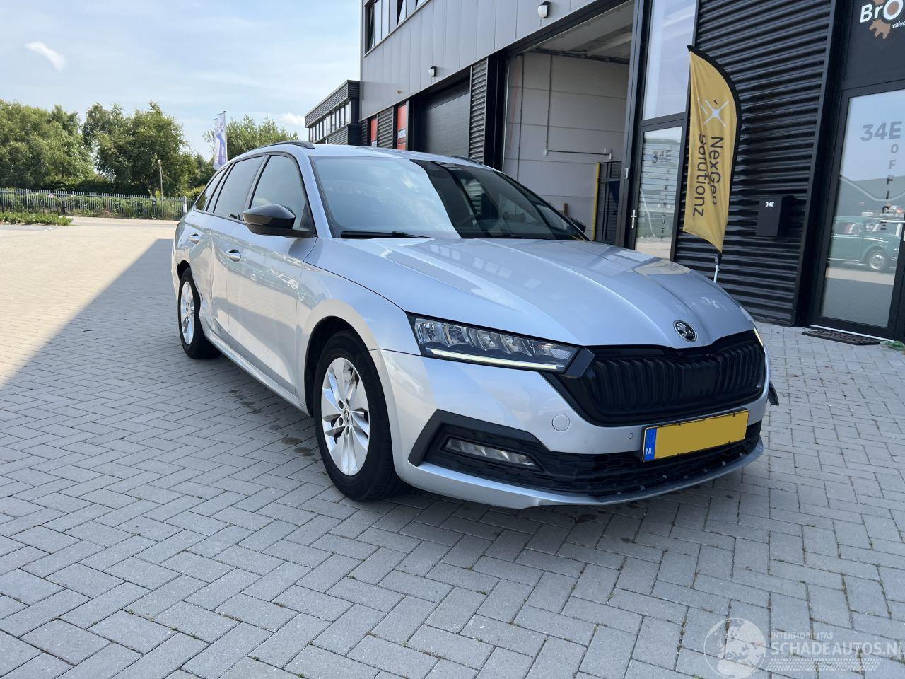 Skoda Octavia 1.0 e-TSI Sport Business