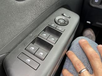 Hyundai Kona 1.6 GDi HEV  6.099 km!! picture 18