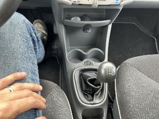 Peugeot 107 1.0-12V Millesim 200 | 95.190 km!! picture 17