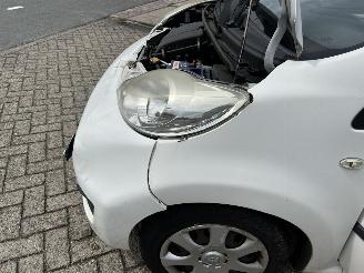 Peugeot 107 1.0-12V Millesim 200 | 95.190 km!! picture 5