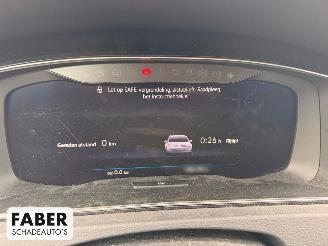 Volkswagen Golf 1.4 TSI Highline Business R picture 20